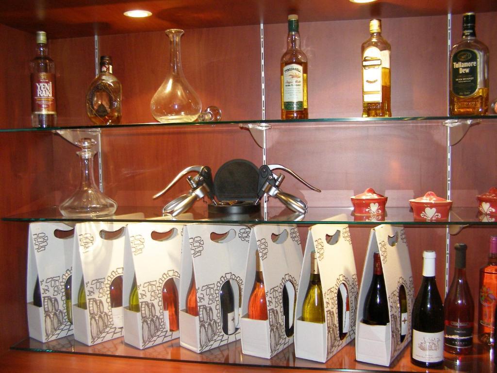 Logis Hotel-Restaurant Le Chene Vert Saint-Pourçain-sur-Sioule Dış mekan fotoğraf